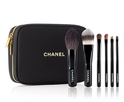 chanel pinselset|Chanel makeup brushes.